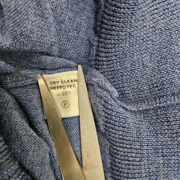 Black Brown 1826 Men's Large Blue 100% Merino Wool V-Neck Sweater - Picture 4 of 5